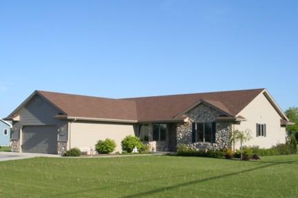 7451 Prairie Green Dr., Mount Pleasant, WI 53406