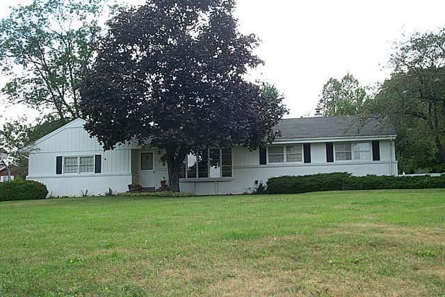 N51W16550 Fair Oak Ct, Menomonee Falls, WI 53051