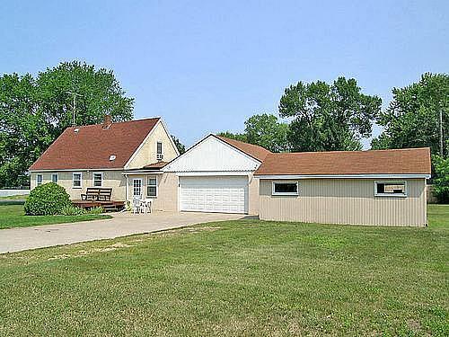 2702 Lakeshore Dr., Campbell, WI 54603