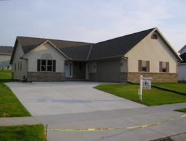 1107 Still Water Ln., Hartford, WI 53027