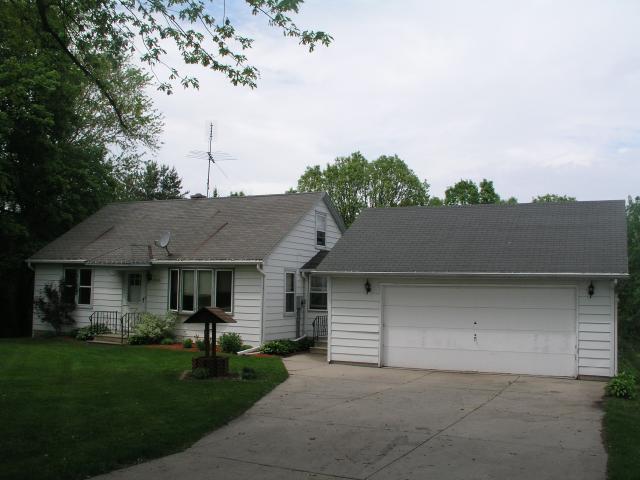 2406 Rusco Dr., Trenton, WI 53095