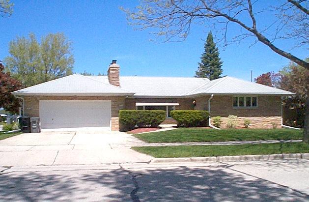 [Address Hidden by Seller], Cudahy, WI 53110