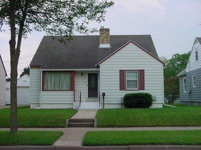 2136 Adams St., La Crosse, WI 54601