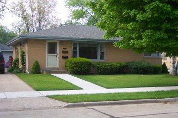 2915 Pinehurst Ave., Racine, WI 53403