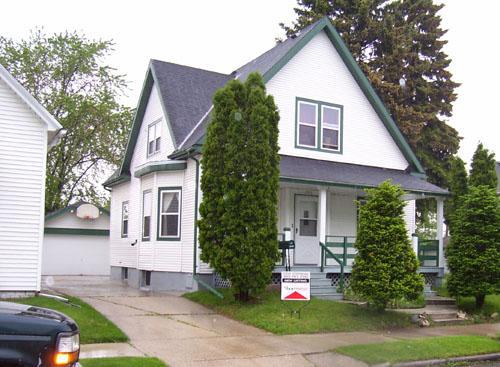 1512 S 14th St., Sheboygan, WI 53081