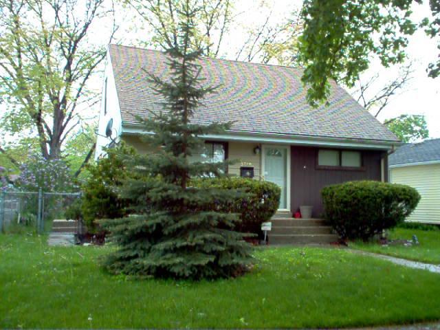 5769 N 92nd St, Milwaukee, WI 53225