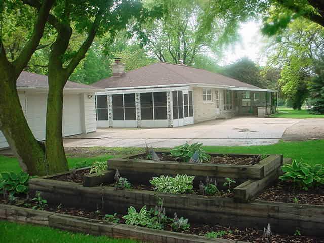10601 W Cortez Rd., Franklin, WI 53132