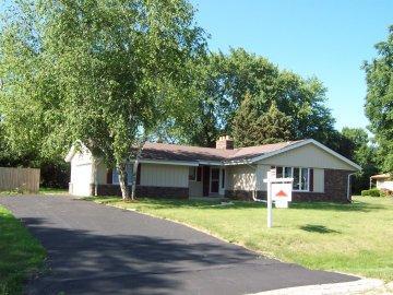 6303 W Cloverleaf Ln, Brown Deer, WI 53223