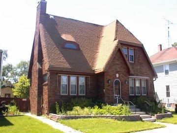 2040 Saint Clair St., Racine, WI 53402