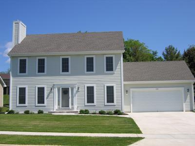 1520 Highland View Dr., West Bend, WI 53095