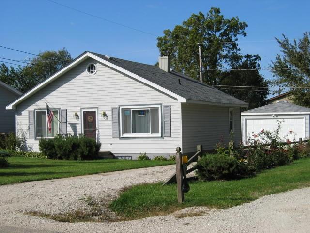 12012 223rd Ave., Salem, WI 53104