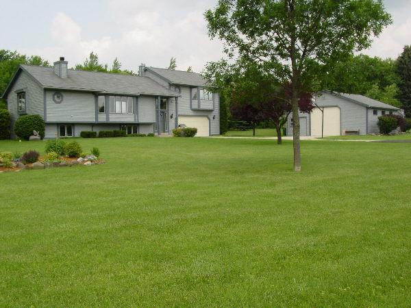 W238S7925 Sunset View Dr., Vernon, WI 53103