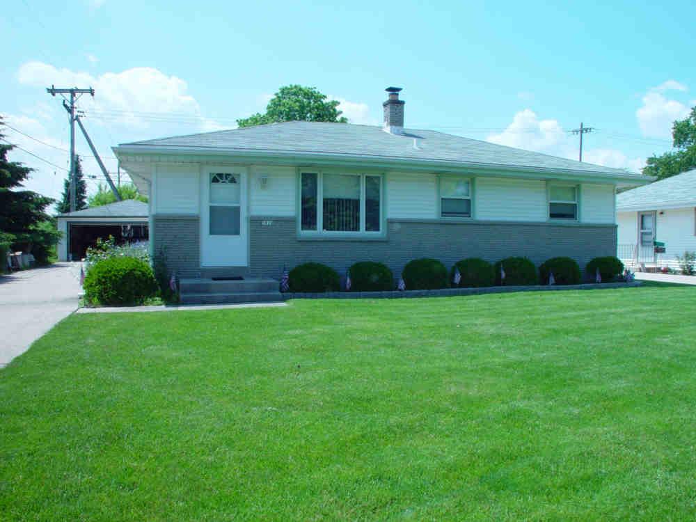 3828 5th Ave., South Milwaukee, WI 53172