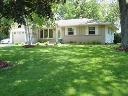 14255 W Maylore Dr., New Berlin, WI 53151