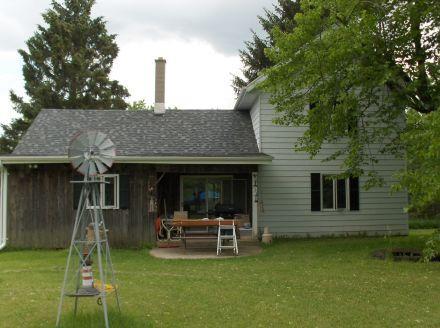 22608 W Lawnsdale Rd., Waukesha, WI 53189