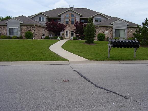 9230 S Aspen Dr. #1, Oak Creek, WI 53154