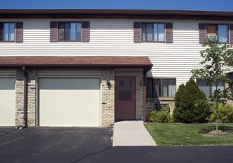 1141 Vogt Dr #2, West Bend, WI 53095