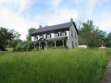 W223N3481 Duplainville Rd., Pewaukee, WI 53072