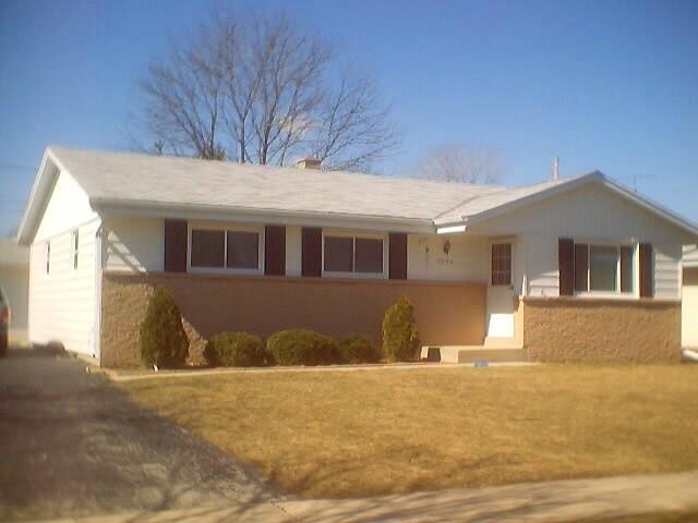 3340 Buckingham Rd, Sturtevant, WI 53177