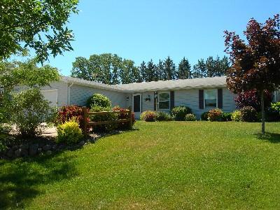 2423 E Sandy Acre Rd., West Bend, WI 53090