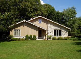W245S6790 Maple Hill Dr., Vernon, WI 53189