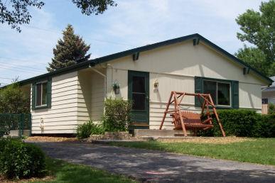 4275 S 88th St., Greenfield, WI 53228