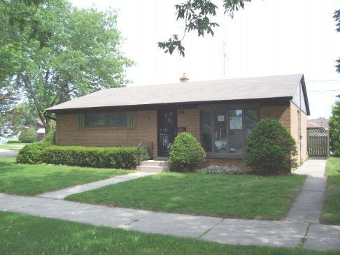 2116 English St., Racine, WI 53404