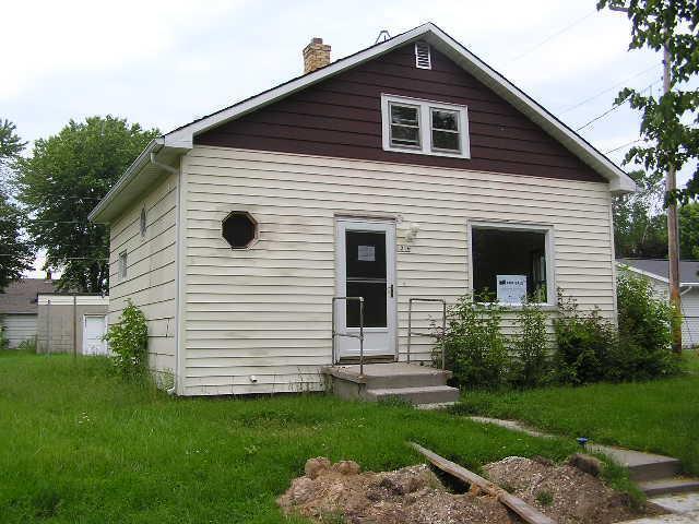1216 Pershing Ave., Sheboygan, WI 53083