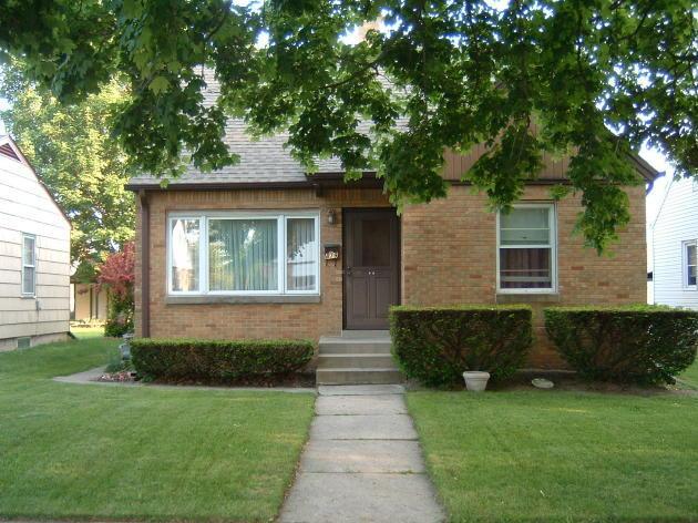 819 Marshall  Ave., South Milwaukee, WI 53172