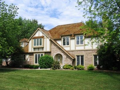 3634 W Sherbrooke Dr, Mequon, WI 53092