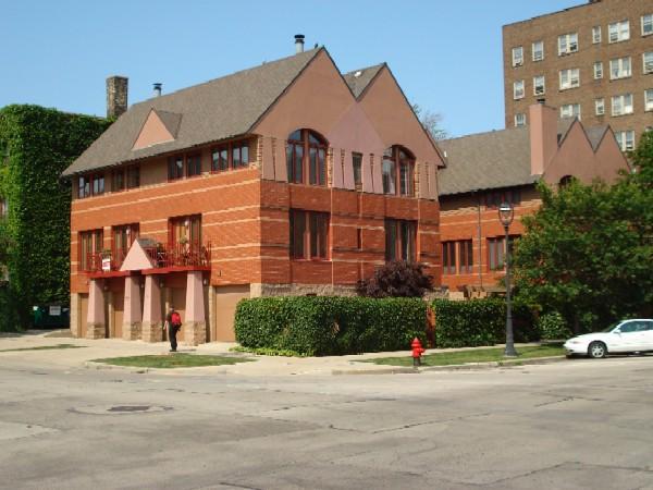 904 N Cass St., Milwaukee, WI 53202