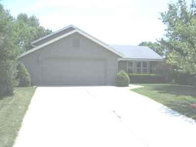 1118 Rainbow Ct., Mukwonago, WI 53149