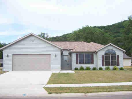 4125 Elm Dr., La Crosse, WI 54601