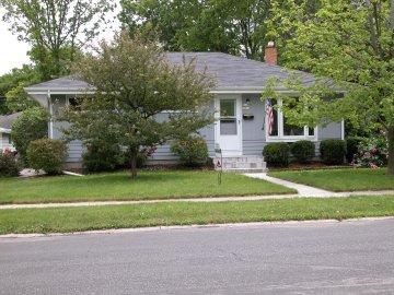 W169N8516 Sheridan Dr., Menomonee Falls, WI 53051