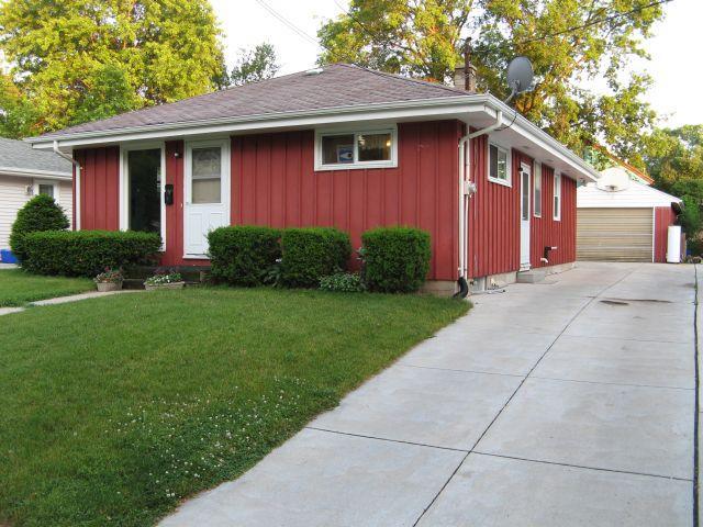 329 Estberg Ave., Waukesha, WI 53186