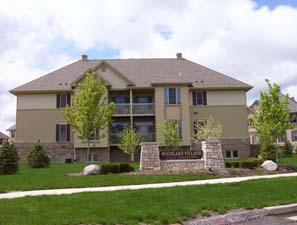 8685 S Deerwood Ln. #12L, Franklin, WI 53132