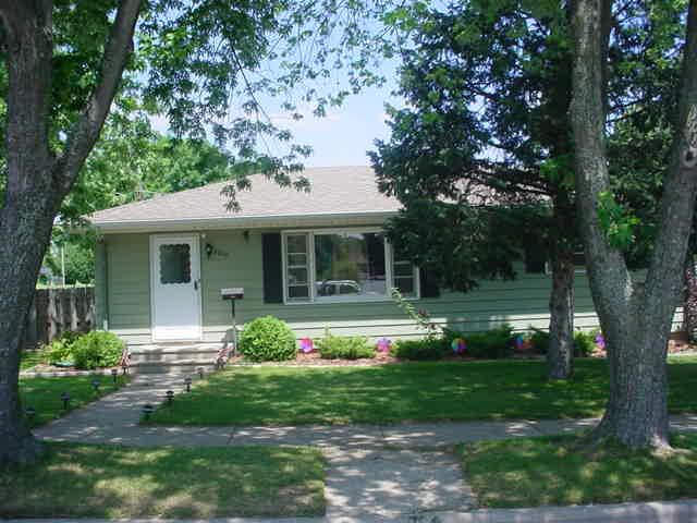4620 58th St., Kenosha, WI 53144