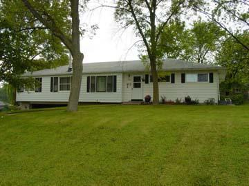 3320 E Bonnie Dr., Oak Creek, WI 53154