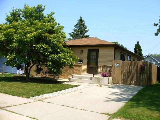 1733 West Blvd., Racine, WI 53405