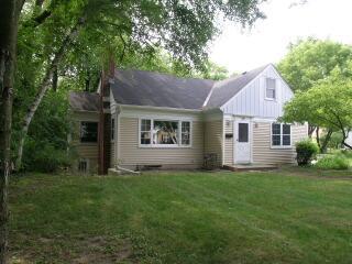 6073 N Apple Blossom Ln., Glendale, WI 53217