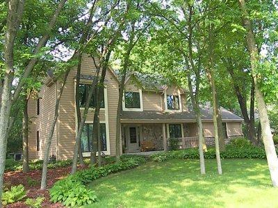 W277N2777 Chicory Ln., Pewaukee, WI 53072