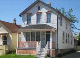 352 E Lincoln Ave, Milwaukee, WI 53207