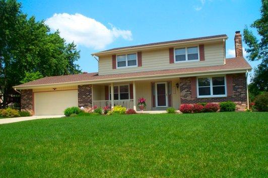 12820 W Scarborough Dr., New Berlin, WI 53151