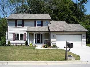 903 Ridgeway Cir, Fredonia, WI 53021