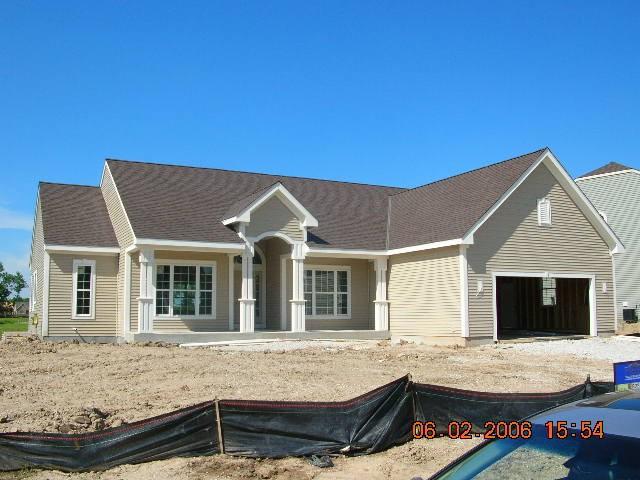 8237 S Preserve Way, Franklin, WI 53132