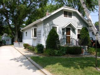 1608 Murray Ave., Waukesha, WI 53186