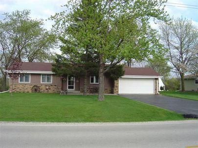 7326 S Clement Ave., Oak Creek, WI 53154