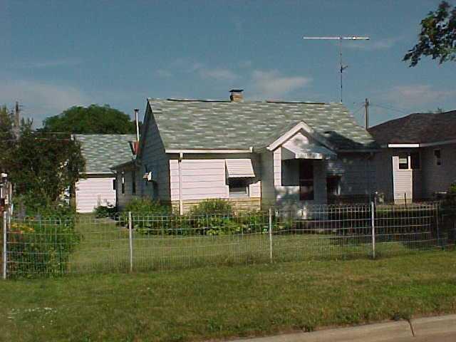 2825 S 22nd St., La Crosse, WI 54601