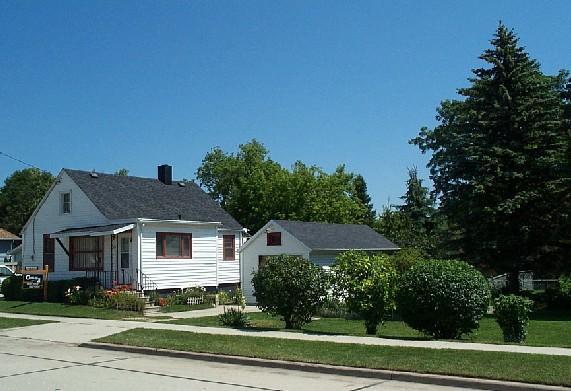 209 N 41st St., Manitowoc, WI 54220
