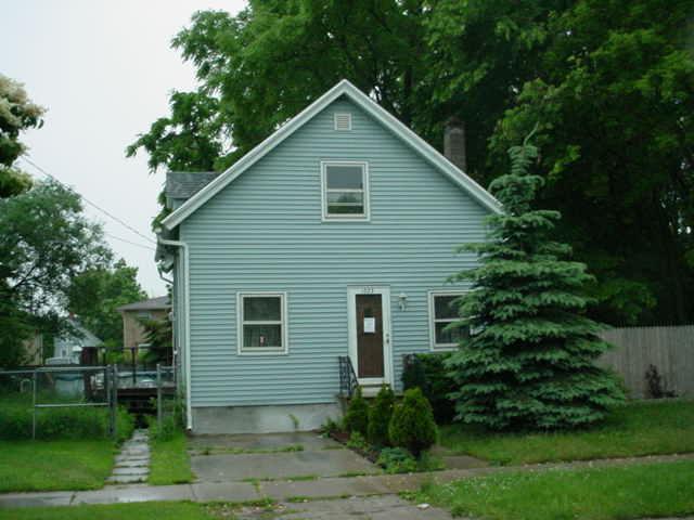 1023 43rd St, Kenosha, WI 53140